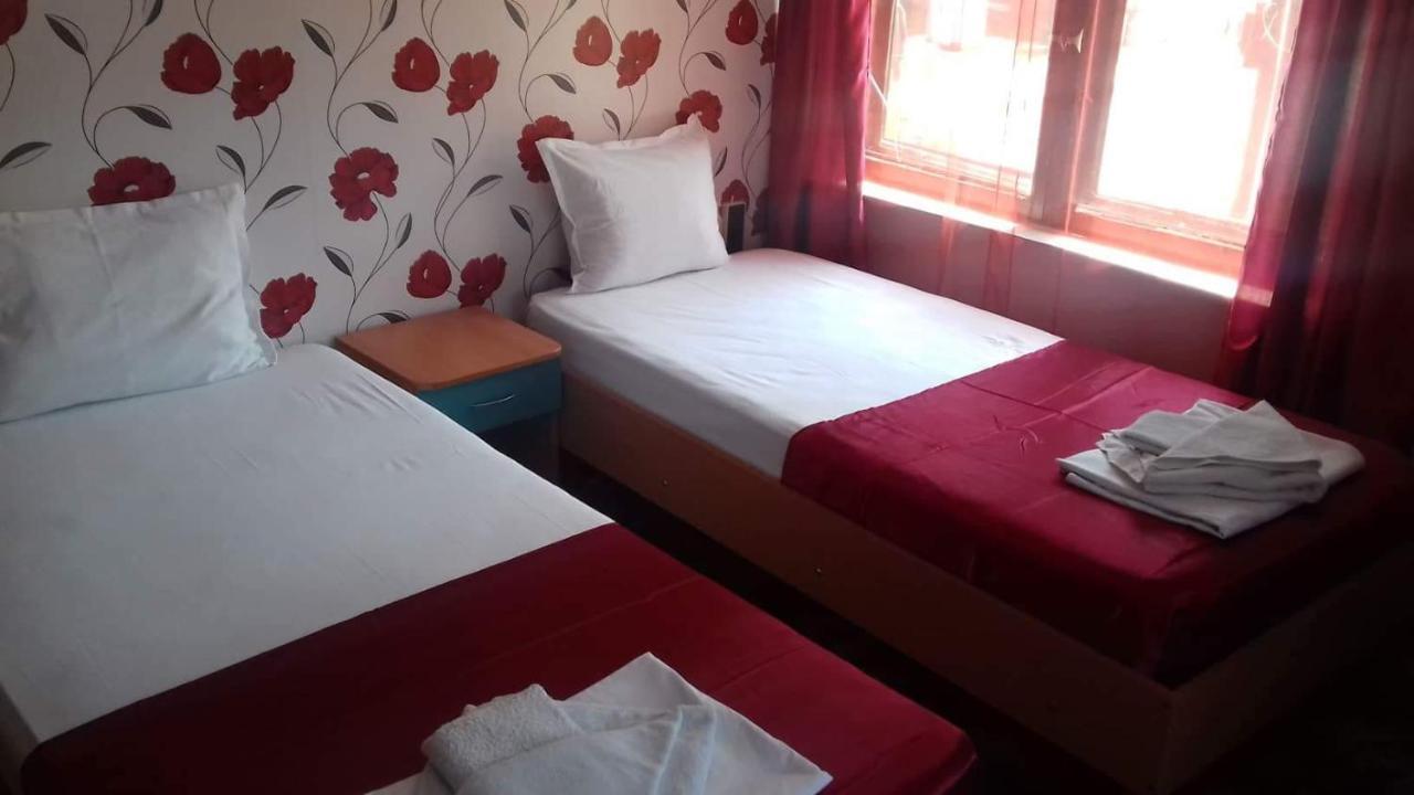 Iglika Hotel Yambol ภายนอก รูปภาพ